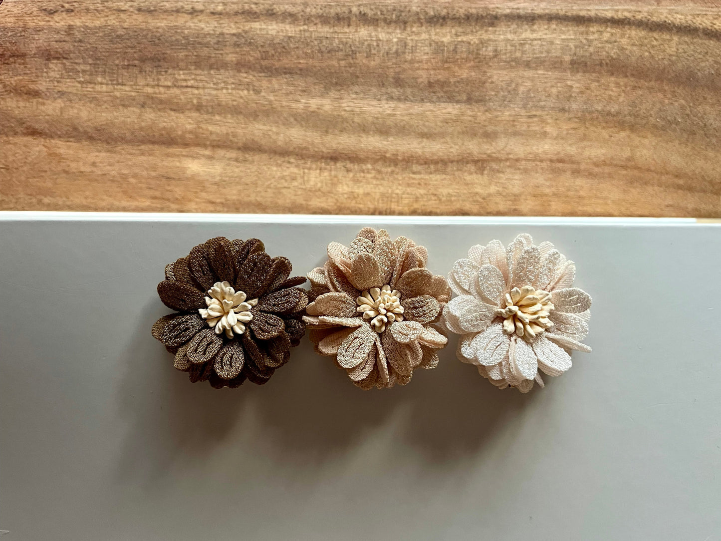 Flower set alligator clip